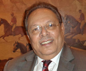 علي ناصر محمد : الاستقرار في اليمن بعيد المنال ما لم يوجد حل سياسي شامل  